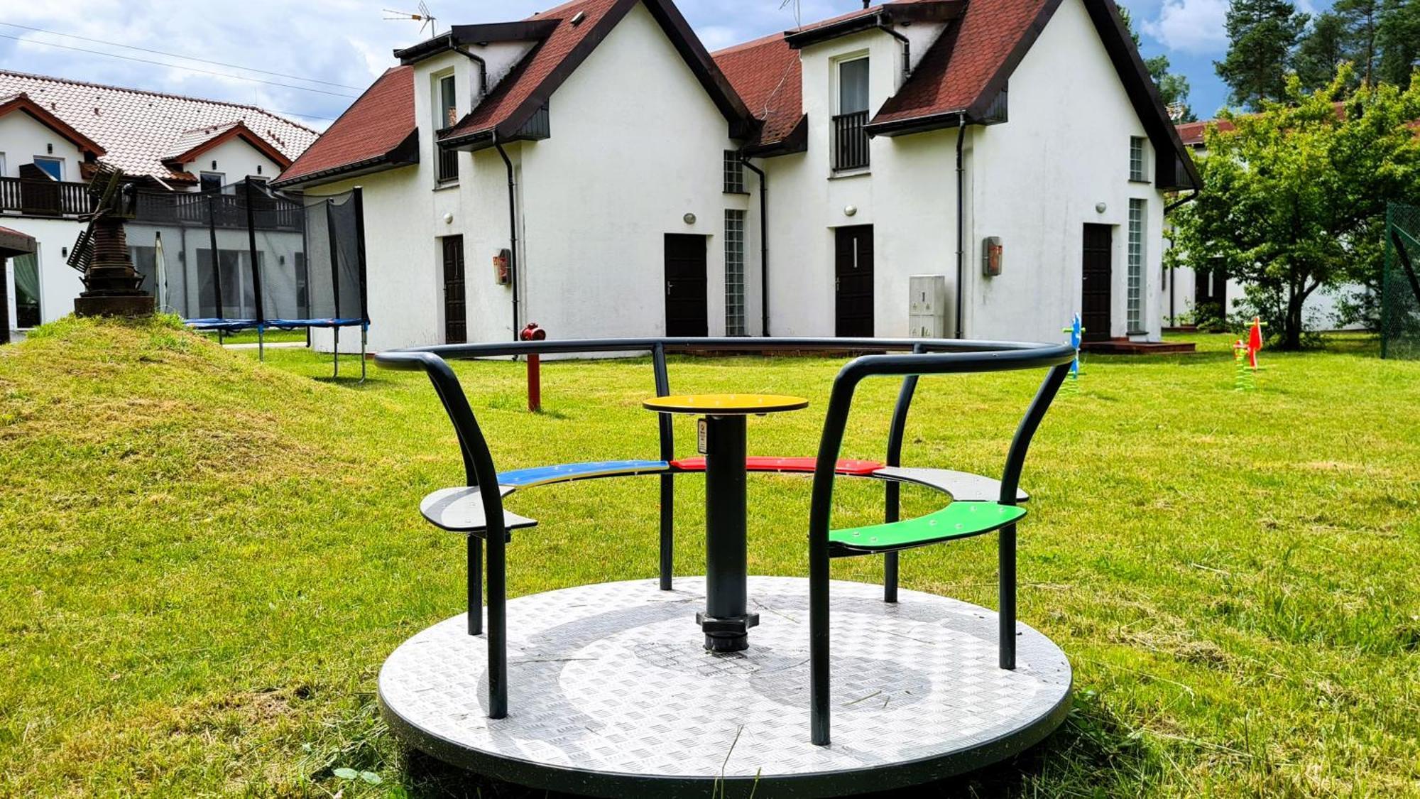 Osrodek Nad Jeziorem - Radew Rosnowo Exterior photo